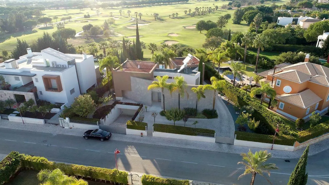 Villa Laguna Golf-Frente Ao Laguna Golf 0*, Vilamoura
